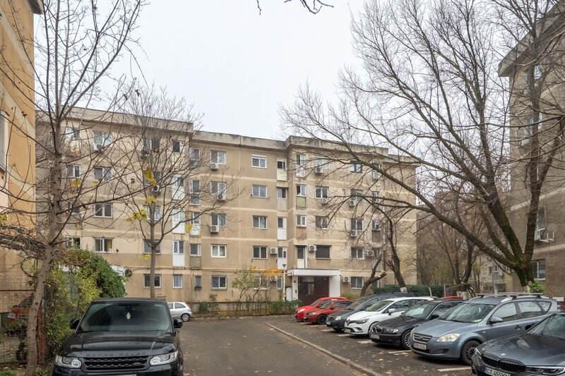 Crangasi, str. Padureni garsoniera comision 0%